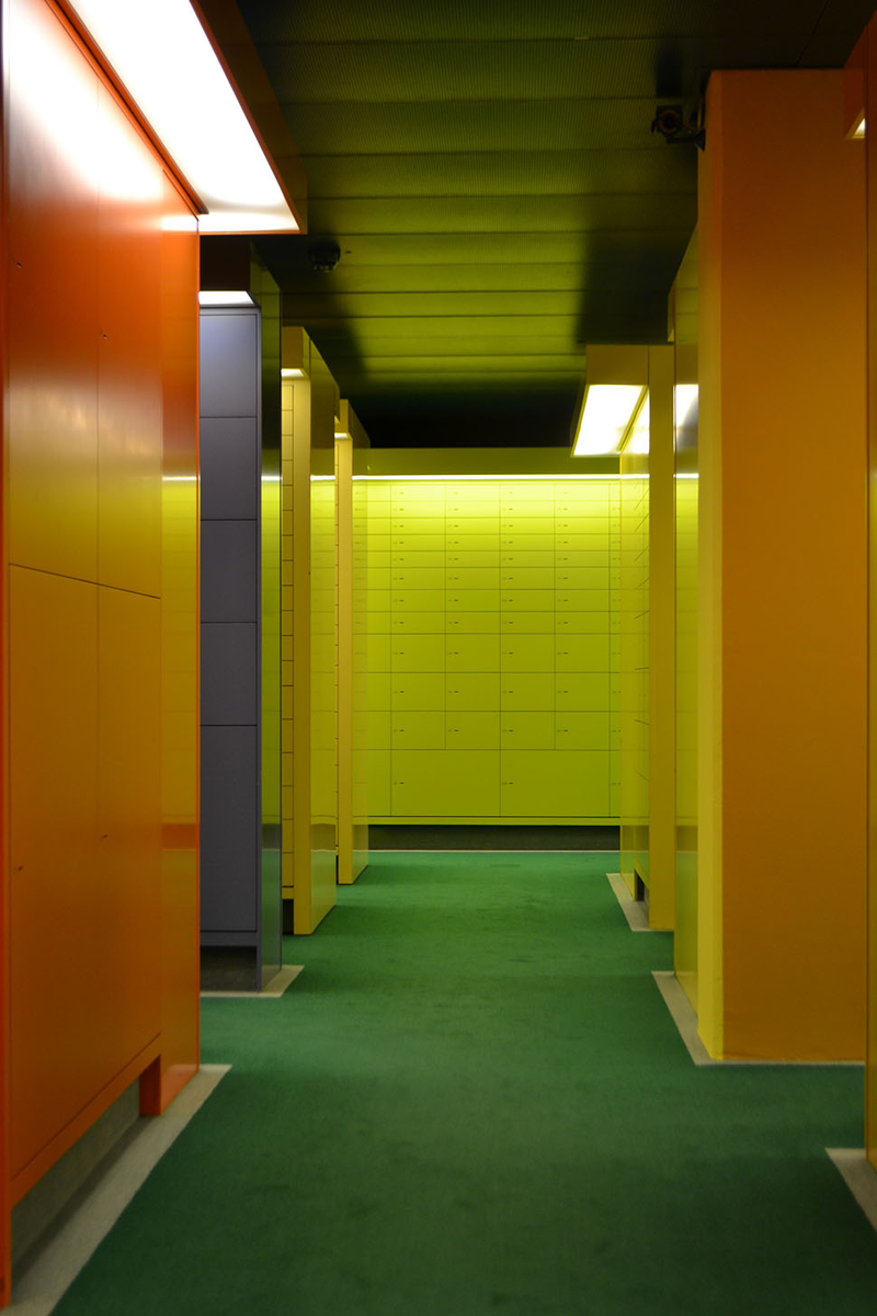 Illustration for article titled 14 Underground Structures That Expose the World Beneath Our Feet